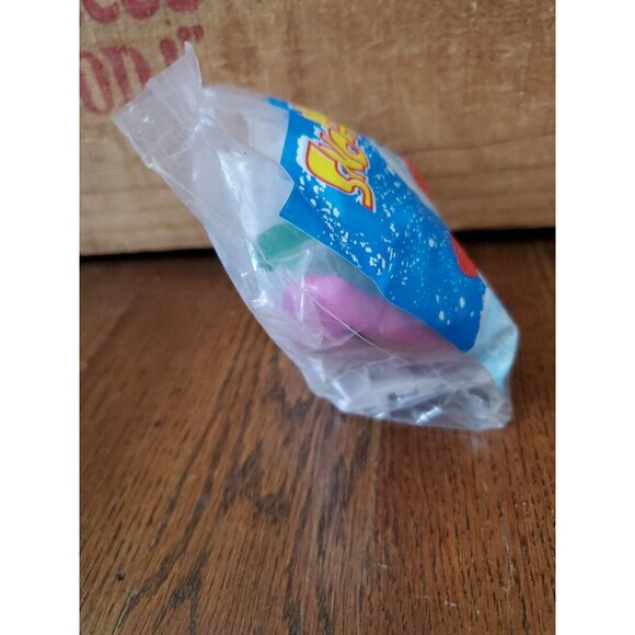 Vtg NEW sealed Wendy’s Kids Meal Snowboard Toy, 1998 - Picture 4 of 4